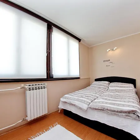 Apartament Apartman Vills 2 *