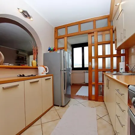 Apartament Apartman Vills 2