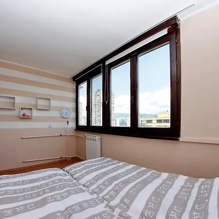 Apartman Vills 2 *