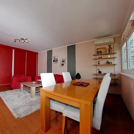Apartament Apartman Vills 2